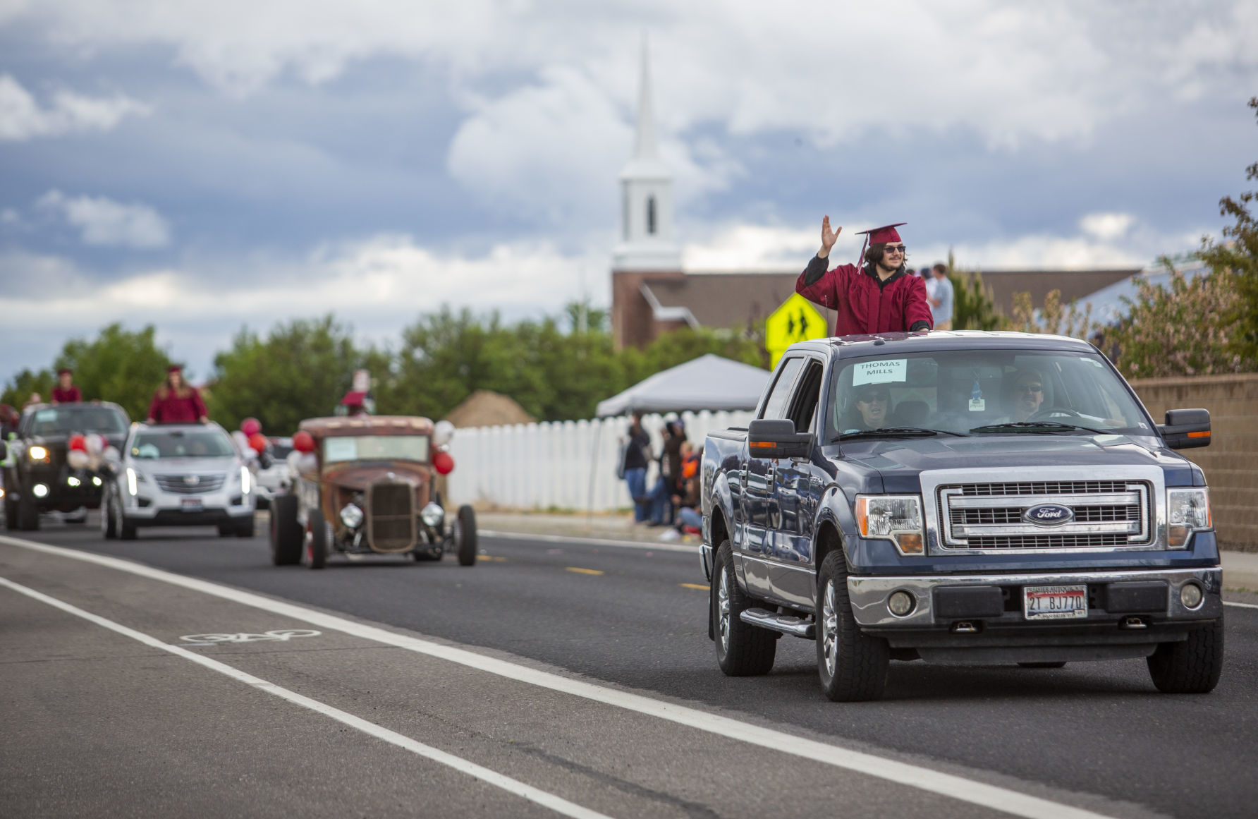 Canyon Ridge seniors honored in graduation parade